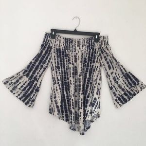 About A Girl Off the Shoulder Tie Dye Shirt Sz M